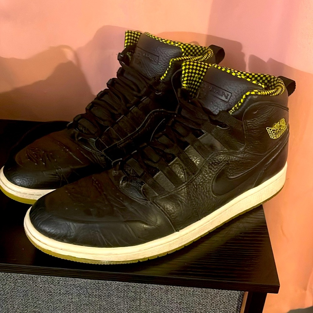 Air Jordan 1 Retro ‘94 631733 030 Men’s US Size 13 Venom" Green on Black